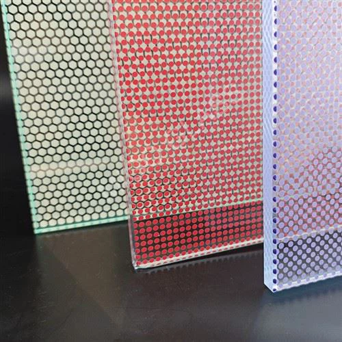 スカッシュコート用の和らげられたガラス