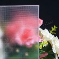 太陽熱収集器用の 3.2 mm 低鉄ソーラー ガラス