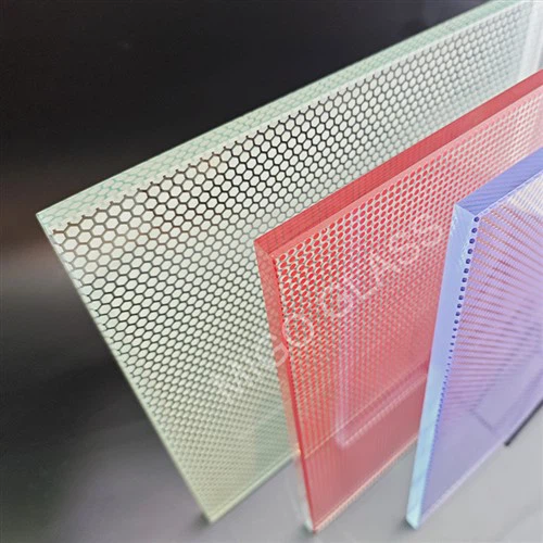 スカッシュコート ガラスウォール