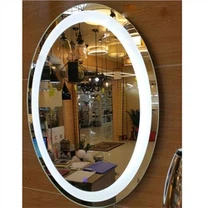 不規則な形状のデザインミラーをカスタマイズする