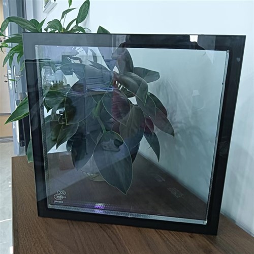窓およびドア用の省エネガラス